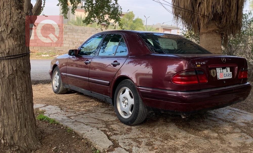 مرسيدس بنز E-Class